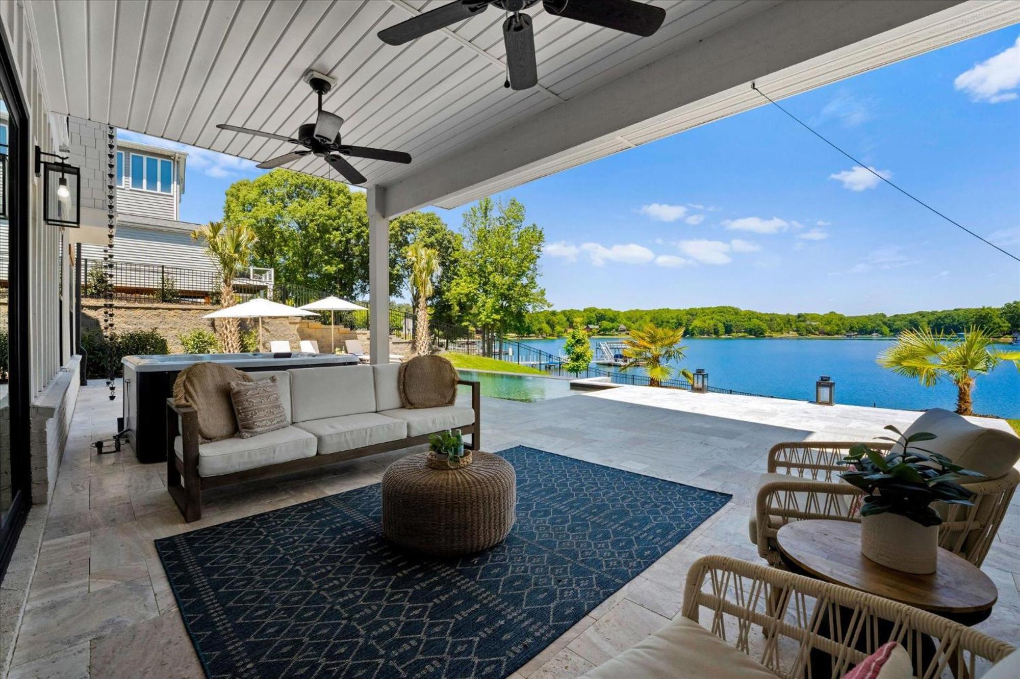 Hogan Crest Villa Mooresville Exterior photo